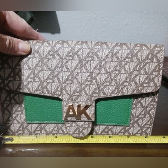 Anne Klein wallet Crossbody - Picture 2 of 8
